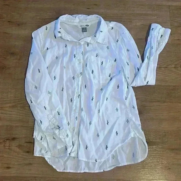 Old Navy Tops - Old Navy Classic Shirt